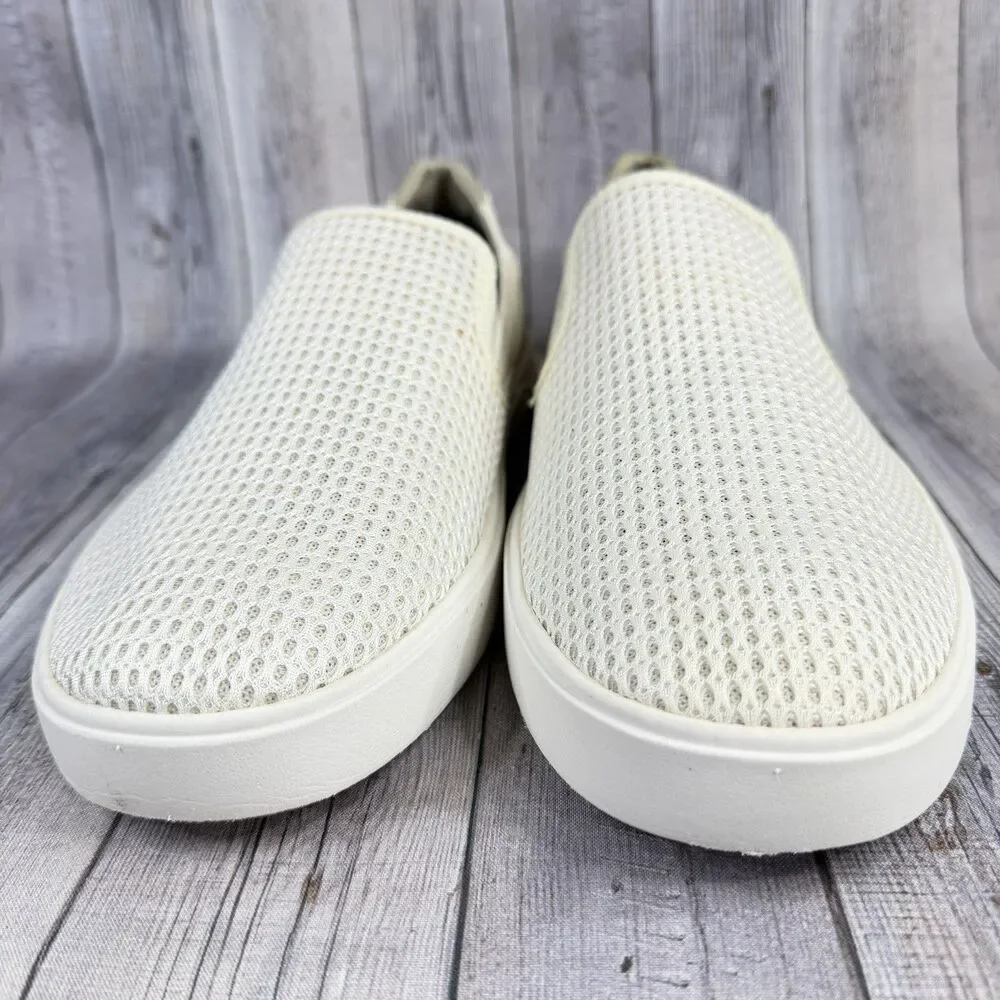 OluKai Lae'ahi Breathable Slip-On Sneakers Shoes Men's Sz 9 BONE White $120